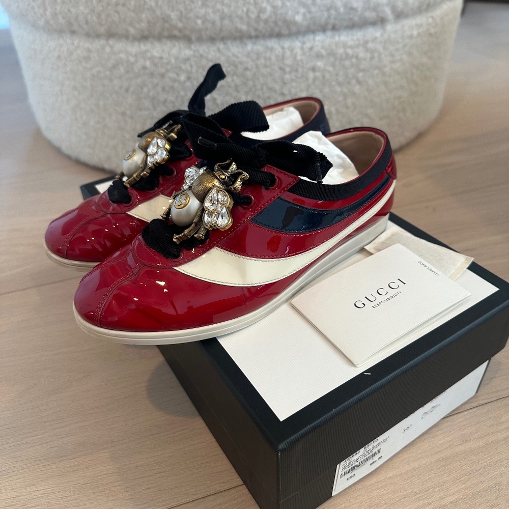 Gucci Leather SneakersCrystal Bee